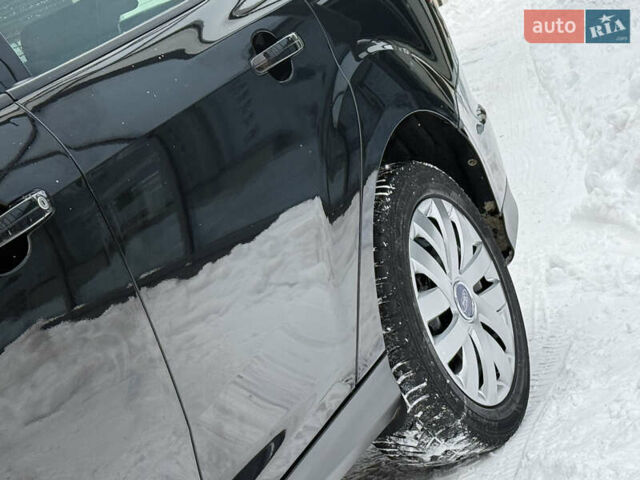 Черный Форд Фокус, объемом двигателя 1.6 л и пробегом 186 тыс. км за 7950 $, фото 11 на Automoto.ua