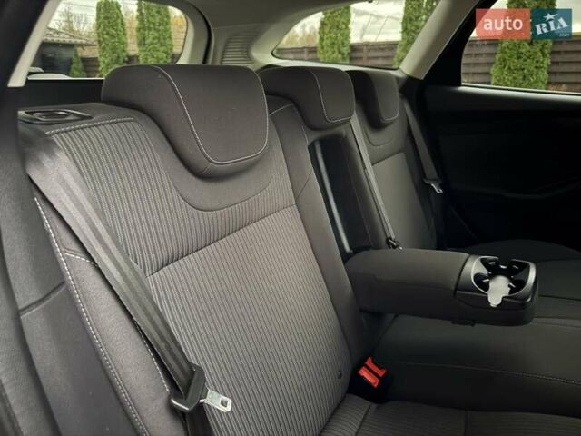 Чорний Форд Фокус, об'ємом двигуна 1.6 л та пробігом 227 тис. км за 8450 $, фото 68 на Automoto.ua