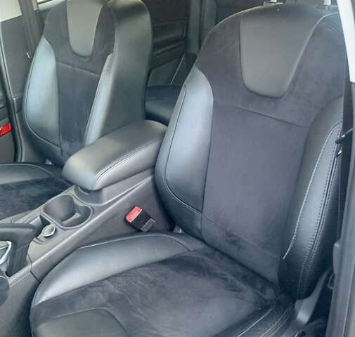 Форд Фокус 2013 у Стрые на Automoto.ua Чорний Форд Фокус, об'ємом двигуна 1.6 л та пробігом 219 тис. км за 9950 $, фото 4 на Automoto.ua