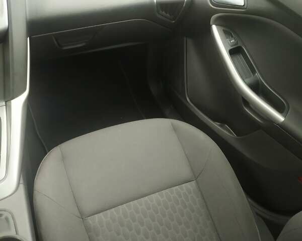 Чорний Форд Фокус, об'ємом двигуна 1.6 л та пробігом 193 тис. км за 8450 $, фото 9 на Automoto.ua