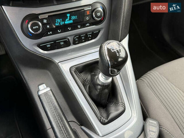 Черный Форд Фокус, объемом двигателя 1.6 л и пробегом 253 тыс. км за 6999 $, фото 53 на Automoto.ua