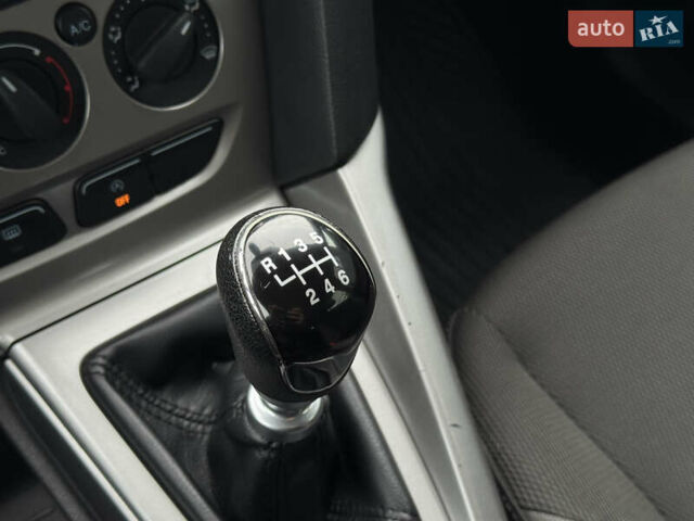 Форд Фокус 2013 у Луцьку на Automoto.ua Чорний Форд Фокус, об'ємом двигуна 1.6 л та пробігом 239 тис. км за 7150 $, фото 20 на Automoto.ua