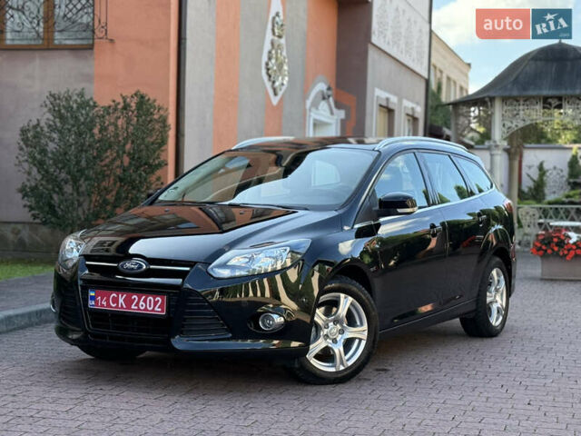 Черный Форд Фокус, объемом двигателя 1.6 л и пробегом 237 тыс. км за 8250 $, фото 4 на Automoto.ua
