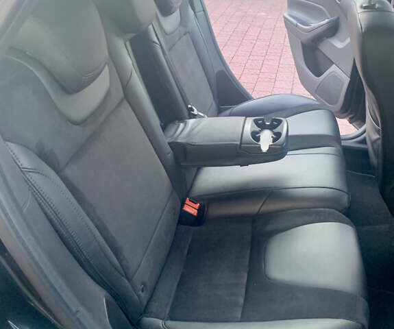 Форд Фокус 2013 у Стрые на Automoto.ua Чорний Форд Фокус, об'ємом двигуна 1.6 л та пробігом 219 тис. км за 9950 $, фото 7 на Automoto.ua