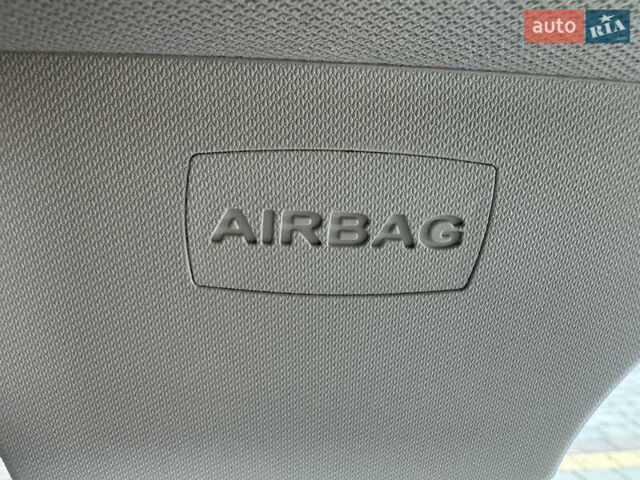 Чорний Форд Фокус, об'ємом двигуна 1.6 л та пробігом 278 тис. км за 8599 $, фото 29 на Automoto.ua