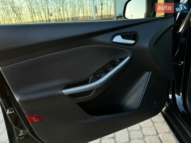 Черный Форд Фокус, объемом двигателя 1.6 л и пробегом 210 тыс. км за 8998 $, фото 97 на Automoto.ua