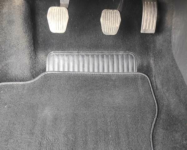 Форд Фокус 2013 у Львові на Automoto.ua Чорний Форд Фокус, об'ємом двигуна 1.6 л та пробігом 252 тис. км за 10500 $, фото 23 на Automoto.ua