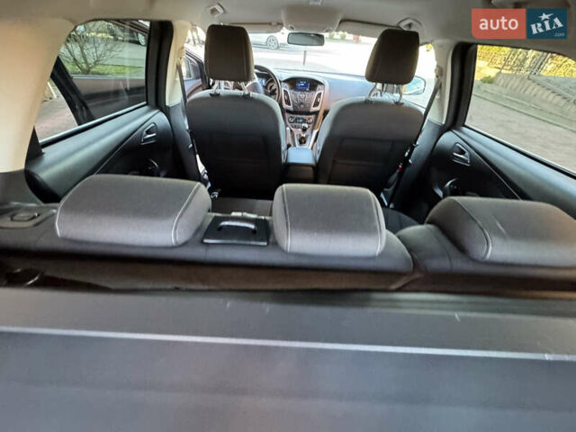 Чорний Форд Фокус, об'ємом двигуна 1.6 л та пробігом 231 тис. км за 8300 $, фото 69 на Automoto.ua