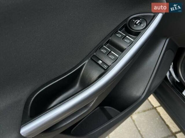 Чорний Форд Фокус, об'ємом двигуна 1.6 л та пробігом 218 тис. км за 8950 $, фото 84 на Automoto.ua