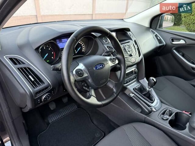 Чорний Форд Фокус, об'ємом двигуна 1.6 л та пробігом 235 тис. км за 8650 $, фото 91 на Automoto.ua