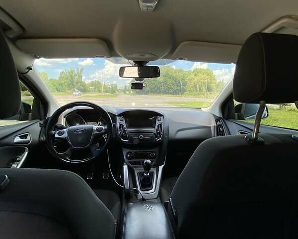 Черный Форд Фокус, объемом двигателя 1.6 л и пробегом 328 тыс. км за 6700 $, фото 5 на Automoto.ua