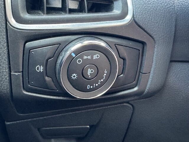 Форд Фокус 2013 в Луцке на Automoto.ua Черный Форд Фокус, объемом двигателя 1.6 л и пробегом 237 тыс. км за 6900 $, фото 10 на Automoto.ua