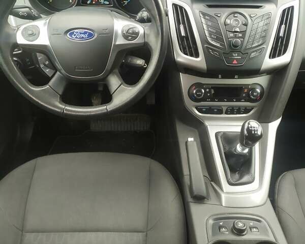 Чорний Форд Фокус, об'ємом двигуна 1.6 л та пробігом 193 тис. км за 8450 $, фото 7 на Automoto.ua