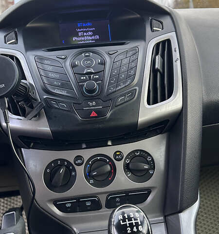 Форд Фокус 2013 в Киеве на Automoto.ua Черный Форд Фокус, объемом двигателя 1.56 л и пробегом 288 тыс. км за 7900 $, фото 21 на Automoto.ua