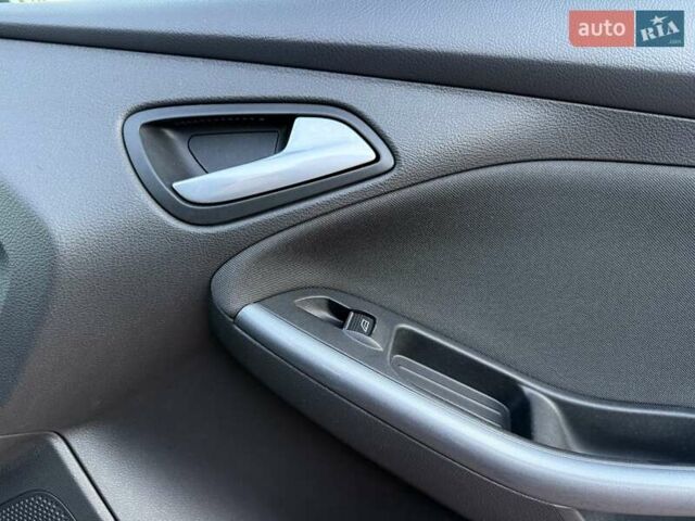 Чорний Форд Фокус, об'ємом двигуна 1.6 л та пробігом 235 тис. км за 8650 $, фото 121 на Automoto.ua