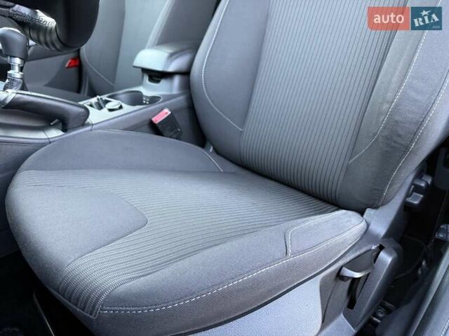 Чорний Форд Фокус, об'ємом двигуна 1.6 л та пробігом 235 тис. км за 8650 $, фото 96 на Automoto.ua