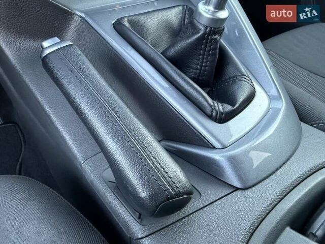 Чорний Форд Фокус, об'ємом двигуна 1.6 л та пробігом 235 тис. км за 8650 $, фото 117 на Automoto.ua