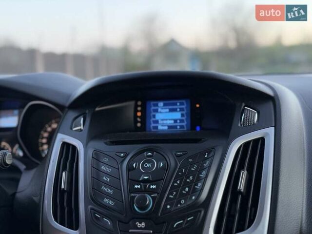 Форд Фокус 2013 в Вознесенске на Automoto.ua Черный Форд Фокус, объемом двигателя 1.6 л и пробегом 163 тыс. км за 7600 $, фото 7 на Automoto.ua
