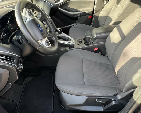 Чорний Форд Фокус, об'ємом двигуна 1.6 л та пробігом 214 тис. км за 8900 $, фото 9 на Automoto.ua