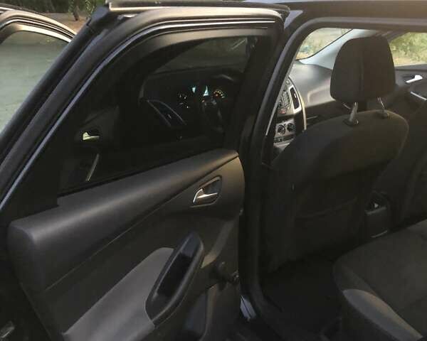 Черный Форд Фокус, объемом двигателя 1.6 л и пробегом 330 тыс. км за 7700 $, фото 22 на Automoto.ua