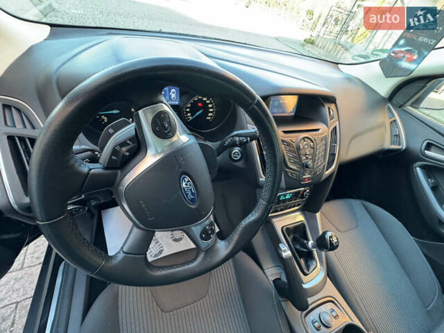 Чорний Форд Фокус, об'ємом двигуна 1.6 л та пробігом 231 тис. км за 8300 $, фото 58 на Automoto.ua