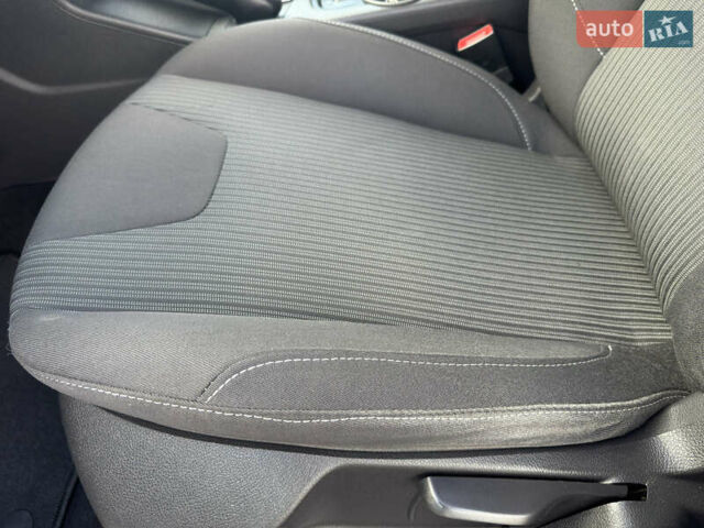 Чорний Форд Фокус, об'ємом двигуна 1.6 л та пробігом 278 тис. км за 8599 $, фото 34 на Automoto.ua