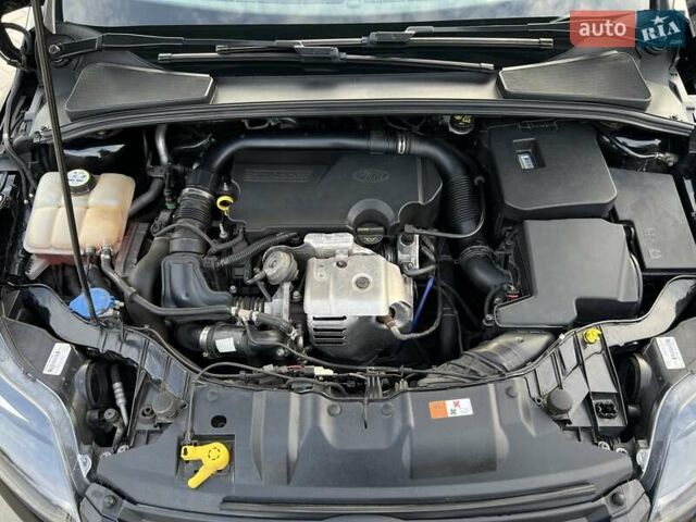 Черный Форд Фокус, объемом двигателя 1 л и пробегом 191 тыс. км за 7000 $, фото 12 на Automoto.ua