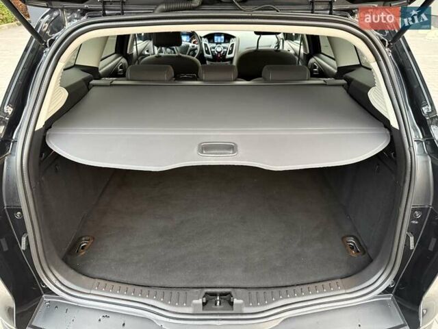 Чорний Форд Фокус, об'ємом двигуна 1.6 л та пробігом 227 тис. км за 8450 $, фото 63 на Automoto.ua