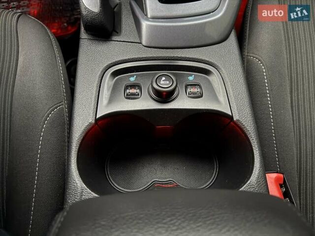 Чорний Форд Фокус, об'ємом двигуна 1.6 л та пробігом 227 тис. км за 8450 $, фото 44 на Automoto.ua