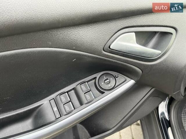 Чорний Форд Фокус, об'ємом двигуна 1.6 л та пробігом 261 тис. км за 7700 $, фото 17 на Automoto.ua