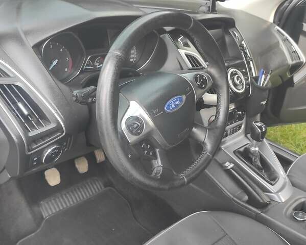 Форд Фокус 2013 у Львові на Automoto.ua Чорний Форд Фокус, об'ємом двигуна 1.6 л та пробігом 252 тис. км за 10500 $, фото 6 на Automoto.ua