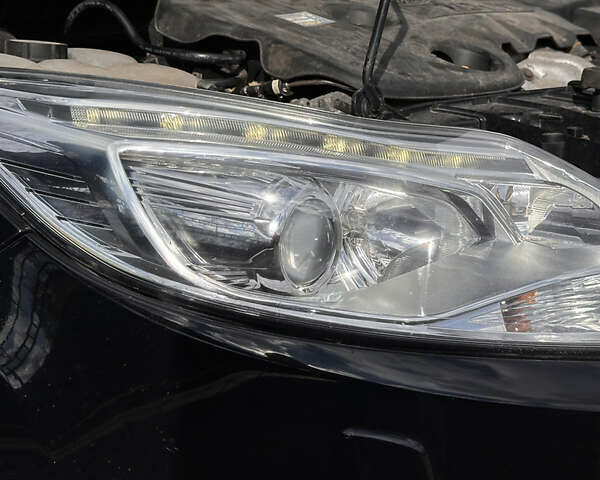 Черный Форд Фокус, объемом двигателя 1.6 л и пробегом 206 тыс. км за 9200 $, фото 4 на Automoto.ua