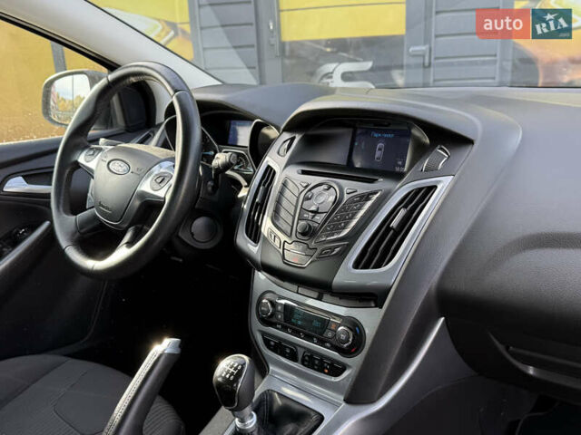 Форд Фокус 2013 у Стрые на Automoto.ua Чорний Форд Фокус, об'ємом двигуна 1.6 л та пробігом 240 тис. км за 8999 $, фото 32 на Automoto.ua