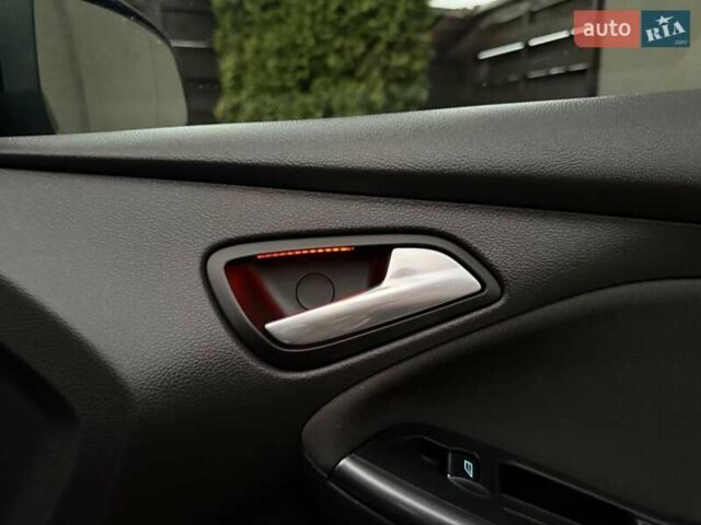 Чорний Форд Фокус, об'ємом двигуна 1.6 л та пробігом 227 тис. км за 8450 $, фото 73 на Automoto.ua