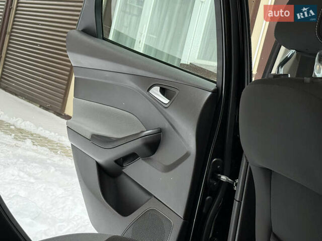Черный Форд Фокус, объемом двигателя 1.6 л и пробегом 186 тыс. км за 7700 $, фото 46 на Automoto.ua