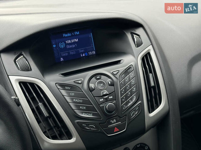 Форд Фокус 2013 у Луцьку на Automoto.ua Чорний Форд Фокус, об'ємом двигуна 1.6 л та пробігом 239 тис. км за 7150 $, фото 17 на Automoto.ua