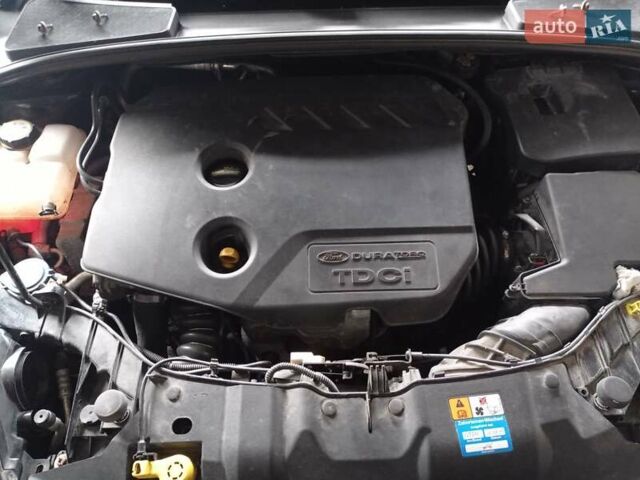 Форд Фокус 2013 в Ивано-Франковске на Automoto.ua Черный Форд Фокус, объемом двигателя 1.6 л и пробегом 222 тыс. км за 7300 $, фото 4 на Automoto.ua