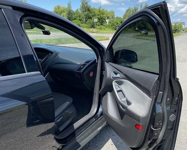 Черный Форд Фокус, объемом двигателя 1.6 л и пробегом 328 тыс. км за 6700 $, фото 12 на Automoto.ua