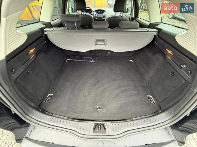 Черный Форд Фокус, объемом двигателя 1.6 л и пробегом 253 тыс. км за 6999 $, фото 42 на Automoto.ua