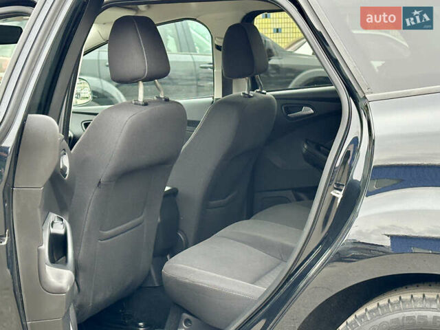 Черный Форд Фокус, объемом двигателя 0 л и пробегом 219 тыс. км за 8400 $, фото 19 на Automoto.ua