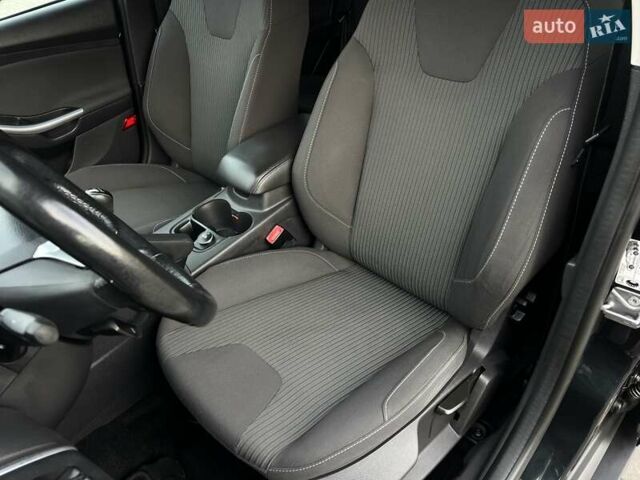 Чорний Форд Фокус, об'ємом двигуна 1.6 л та пробігом 218 тис. км за 8950 $, фото 78 на Automoto.ua