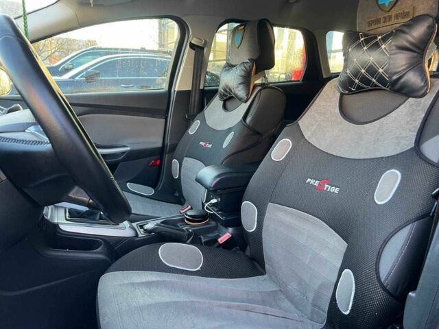 Черный Форд Фокус, объемом двигателя 1.6 л и пробегом 230 тыс. км за 8000 $, фото 8 на Automoto.ua