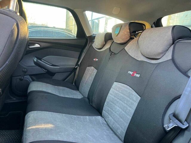 Черный Форд Фокус, объемом двигателя 1.6 л и пробегом 230 тыс. км за 8000 $, фото 19 на Automoto.ua