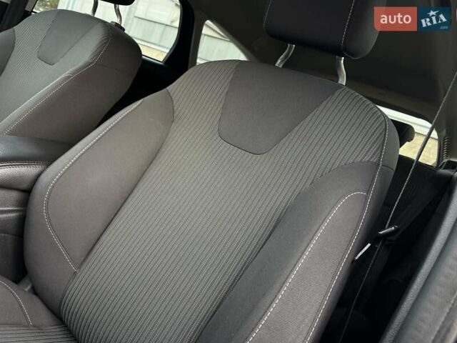 Чорний Форд Фокус, об'ємом двигуна 1.6 л та пробігом 218 тис. км за 8950 $, фото 79 на Automoto.ua