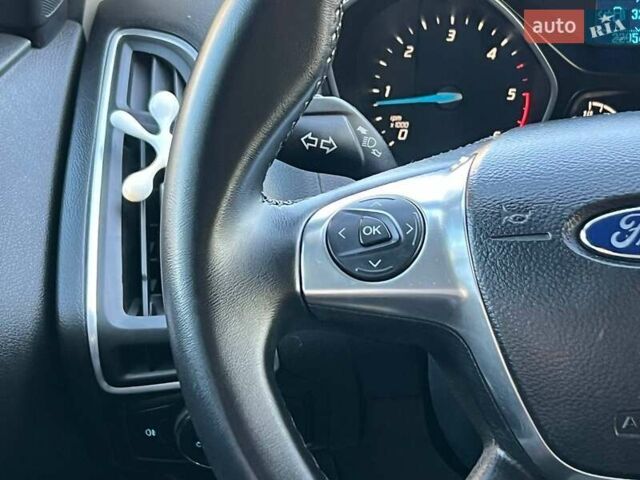 Черный Форд Фокус, объемом двигателя 1.56 л и пробегом 230 тыс. км за 8000 $, фото 10 на Automoto.ua