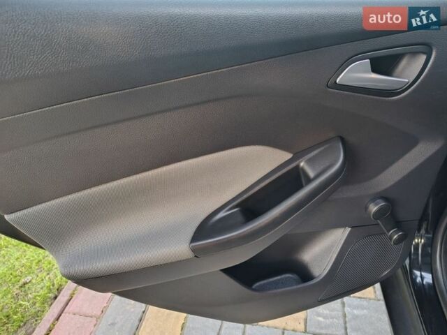 Чорний Форд Фокус, об'ємом двигуна 1.6 л та пробігом 190 тис. км за 6900 $, фото 64 на Automoto.ua