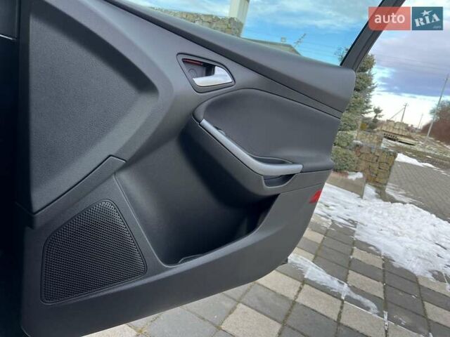 Чорний Форд Фокус, об'ємом двигуна 1.6 л та пробігом 218 тис. км за 8950 $, фото 105 на Automoto.ua