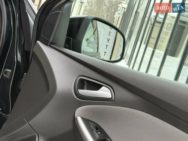 Черный Форд Фокус, объемом двигателя 1.6 л и пробегом 186 тыс. км за 7700 $, фото 56 на Automoto.ua