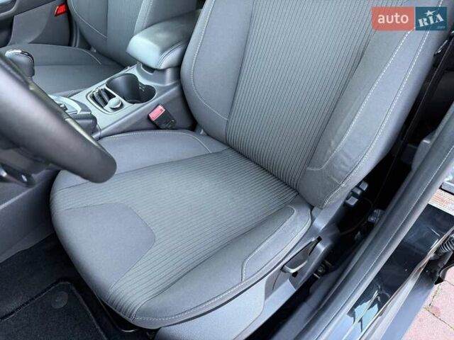 Чорний Форд Фокус, об'ємом двигуна 1.6 л та пробігом 235 тис. км за 8650 $, фото 94 на Automoto.ua