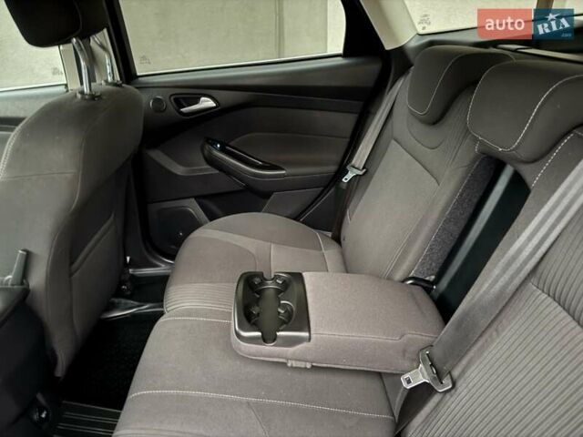 Чорний Форд Фокус, об'ємом двигуна 1.6 л та пробігом 227 тис. км за 8450 $, фото 59 на Automoto.ua